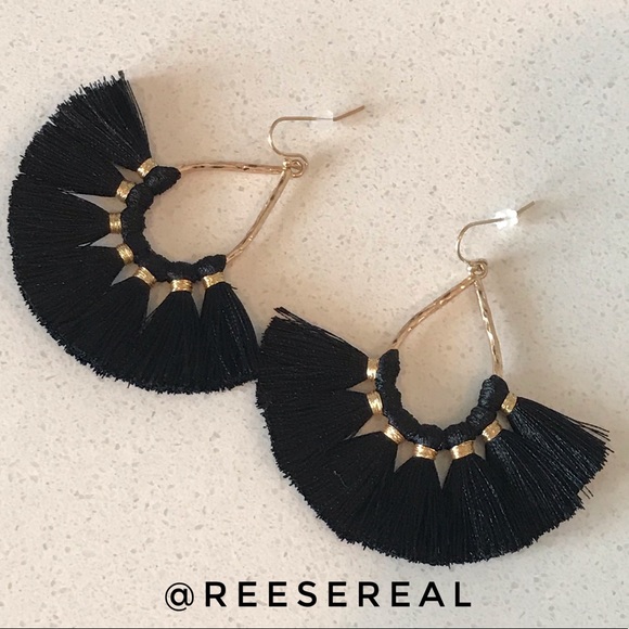 Black and Gold Tone Fan Tassel Earrings Boho - Picture 7 of 7
